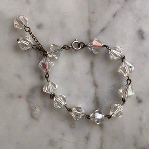Vintage glass bracelet. Vintage 1960&#39;s bracelet. 60&#39;s jewelry. Glass jewelry. Beaded bracelet. Glass beads. Mod bracelet.