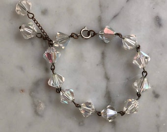 Vintage glass bracelet. Vintage 1960's bracelet. 60's jewelry. Glass jewelry. Beaded bracelet. Glass beads. Mod bracelet.