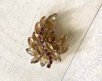 Vintage gold brooch, rhinestone brooch, rhinestone costume jewelry brooch, 1960’s big brooch, Unique pin, Unique brooch, big brooch pin
