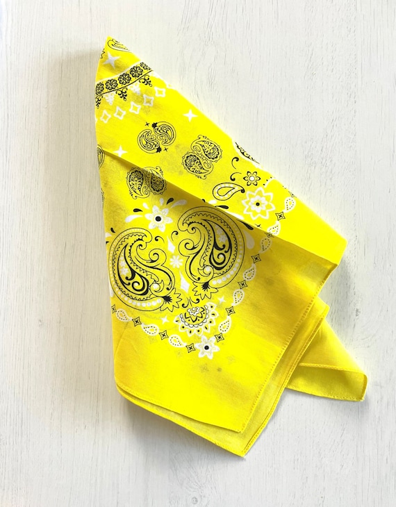 Bright yellow bandana. Vintage bandana from the 1… - image 2