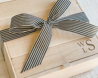 Large Size Box Engraved with Stacked Monogram Font Name Only// Gift Box, Packaging, Bridal Party Gift Box, Groomsman Box, Wood Box