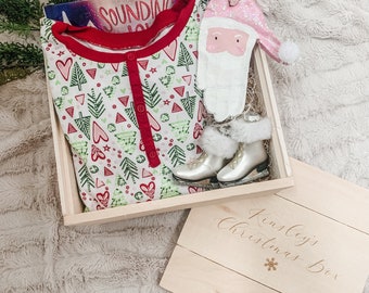 Christmas Keepsake Box - GIRL // Personalized Box, Wood Box, Christmas Gift Box, Wooden Box, Box with Name, Christmas Eve Box, Keepsake Box