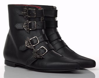 Botas Goth Classic Winkle pickers bat hebillas, inspo de los 80, botines, cuero