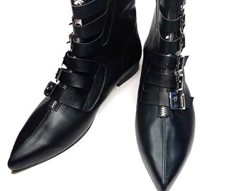 ladies pixie boots