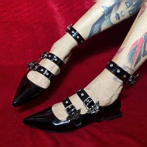 Banshee&quot; Correas planas Zapatos, gótico, ojales, inspo de los 80, vegan