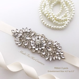 Crystal wedding dress sash / Bridesmaid belt, Rhinestone bridal belt/wedding belt