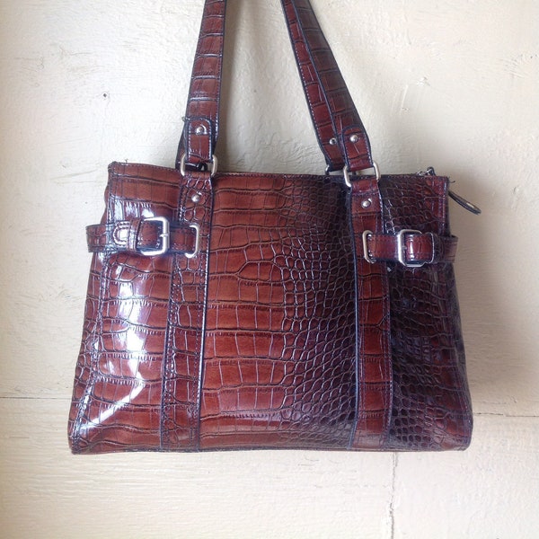 Tote handbag in faux patent leather with crocodile finish, Brown's Couture® signature/vintage 1990/worn on the shoulder, worn in the hand