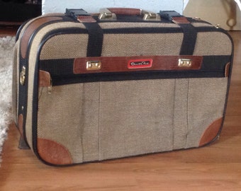 Oscar de la Renta® Designer Luggage/Suitcase in Beige Tweed with Black Straps, Brown Crocodile-Finished Leather/PU Base/Brass/Weekender