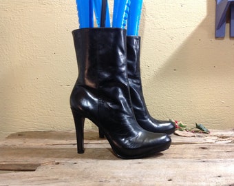 Nine West™ vintage platform boots with 4.5" high heels, Sz 8.5 M US in genuine leather, mid-calf height