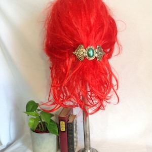 Vintage 1980s Renaissance or Gothic style imposing barrette in metal and synthetic stone