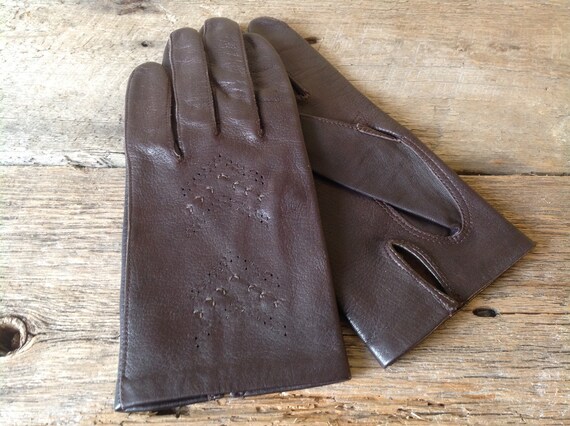 Fine leather gloves for women/vintage 1970s/Sz 7.… - image 2