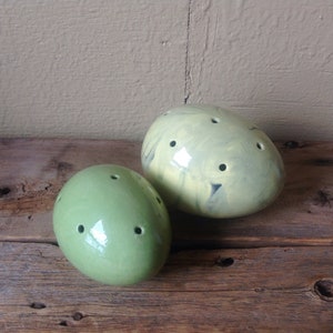 Vintage Ceramic Egg Potpourri Fragrance Diffuser