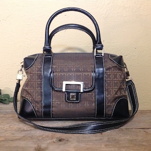 Sac à main besace vintage en canevas jaquard et faux cuir LIZ CLAIBORNE