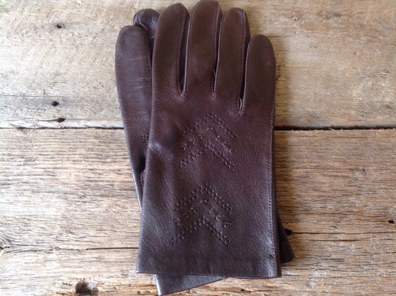 Fine leather gloves for women/vintage 1970s/Sz 7.… - image 1