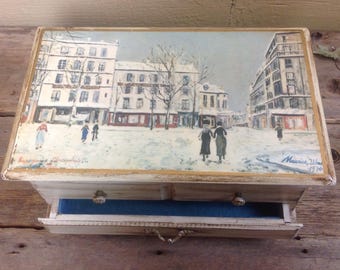 Vintage Farmhouse-style wooden musical jewelry box, art illustration signed Maurice, 1934
