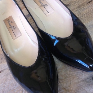 Vintage pumps i lackat läder från AMALFI av Rangoni för kvinnor
