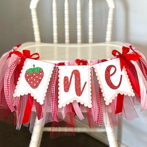 Strawberry High Chair Banner, ONE Berry First Birthday, Strawberry Garland, Strawberry Party Decorations, Strawberry theme, Berry Sweet