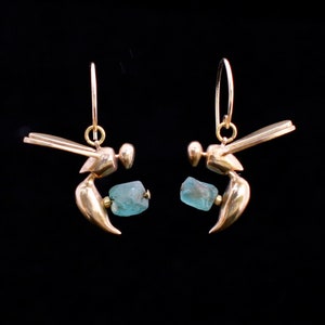 APOCRITA earrings : bronze wasp earrings with apatite image 1