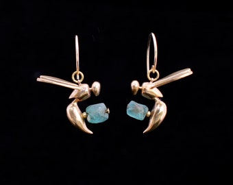 APOCRITA earrings : bronze wasp earrings with apatite