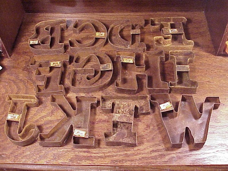 Rustic Rusty Metal 3-D Dimensional Letter Signs, 4 1/4 Inches Tall, Wall, Home Decor, Craft Supply, B C D E F I J K L P Q T U V W Z image 4