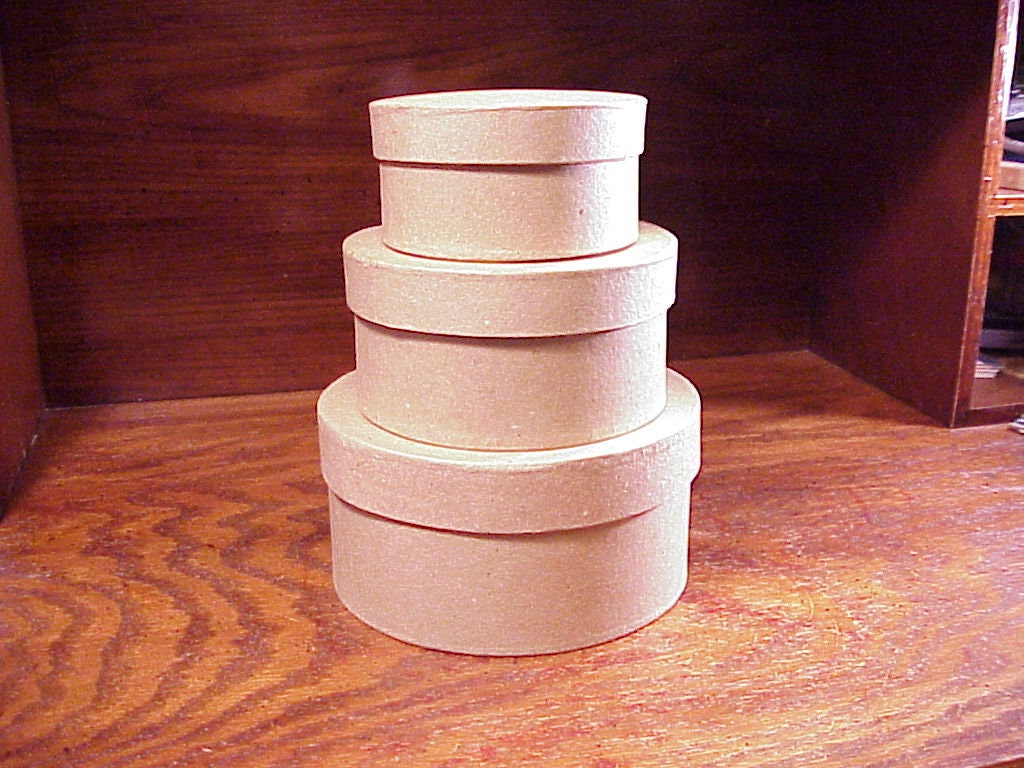 Set of 4 Grey Round Nesting Gift Boxes With Lids 