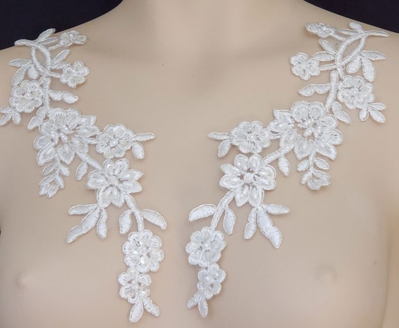 Ivory Silver Edge Beaded Pair Lace Embroidered Applique for  display picture 3