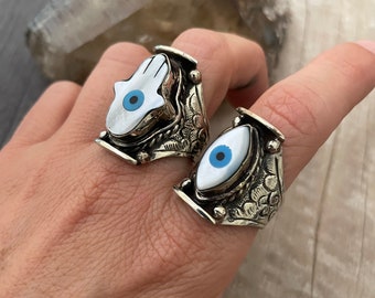 Evil Eye Ring Hamsa Ring Chunky Ring Mother of Pearl Ring Protection Ring Hamsa Hand Good Luck Ring Big Ring Eye Ring Evil Eye Hamsa Ring