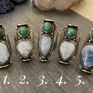 Jade Labradorite and Moonstone unisex rings, are bold and chunky perfect for making a statement. They are super comfy to wear at the same time. A distinctive touch to your outfit.