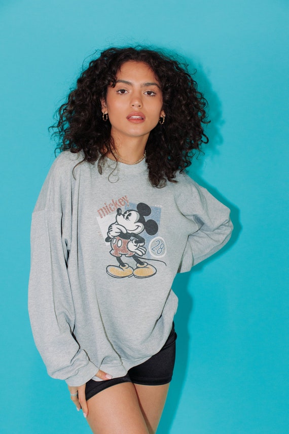 Vintage Disney Sweater || Mickey