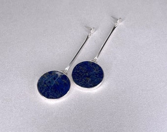 Boucles d’oreilles pendantes en argent et en sodalite