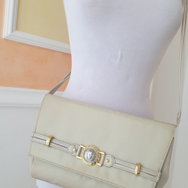 Gianni Versace Vintage bag in beige fabric.