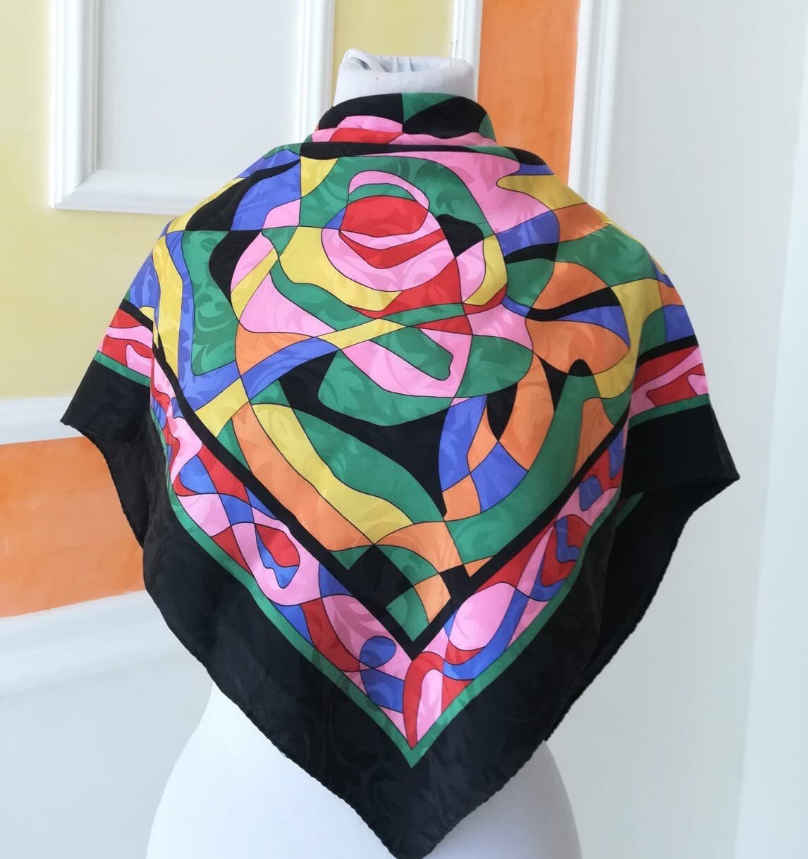 Accessoires Sjaals & omslagdoeken Zakdoeken vintage zijden sjaal. Falconeri 