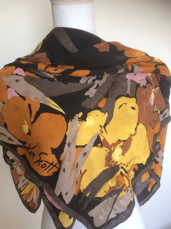 Ken Scott vintage silk foulard.