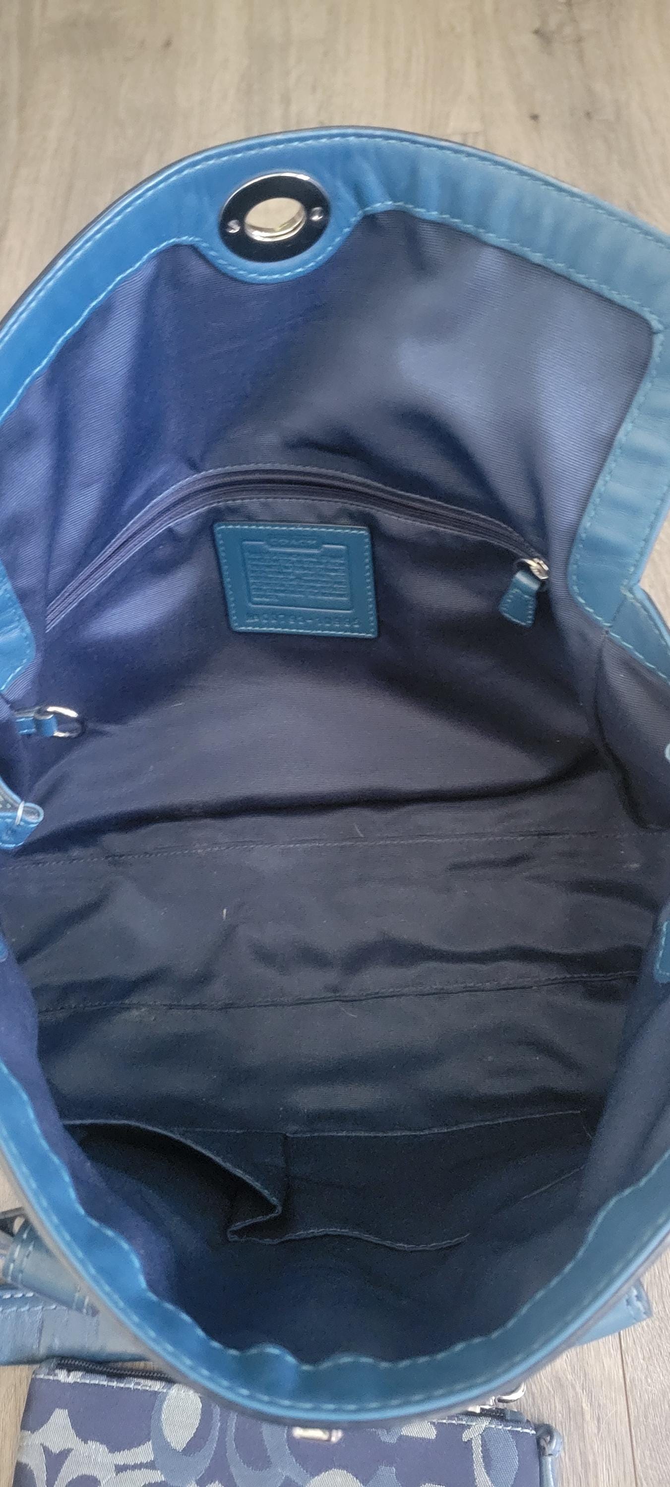 Coach Vintage Chelsea Blue C's Optic Logo Signature Jacquard