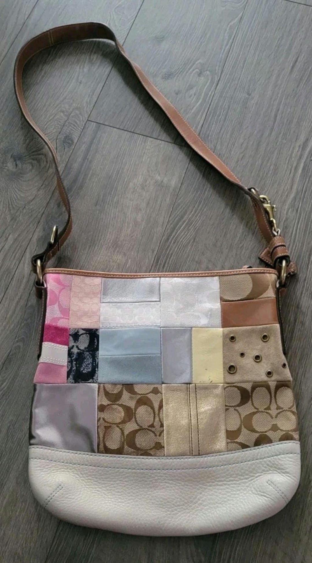 バッグ Coach Soho Signature Patchwork Hand Bag Coach | Bags | Coach Soho Brown Signature Canvas Patchwork