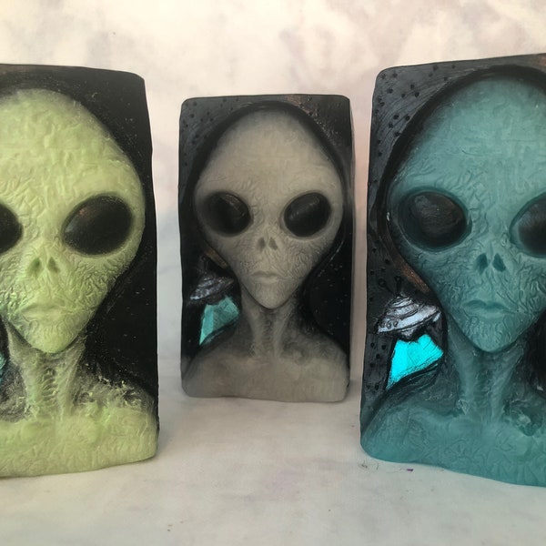 Soap, Alien Soap, Alien, Novelty Soap, Glow In The Dark, Teenage Boy Gifts,