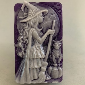 Mystical Witch&#39;s Brew Halloween Soap: Handcrafted Decorative Bath Gift for Spooky October Parties