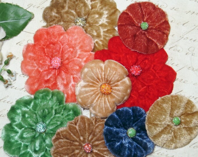 9 Vintage VELVET MILLINERY FLOWERS C. 1950s Pressed Flocked Etsy