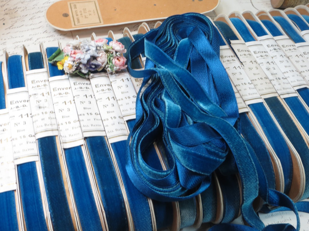 1 Bolt 1930 COBALT BLUE VELVET Ribbon 5/8