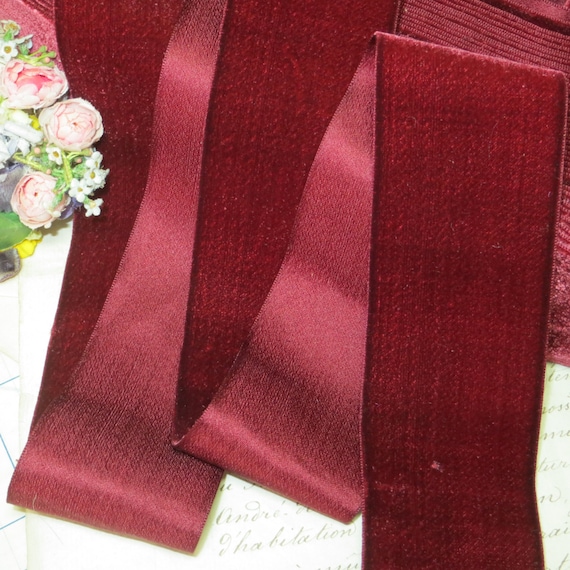 1Y canneberge en velours soie de soie velours des années 1920 Français ancien ruban vin Bourgogne garniture Noël ornement victorien chapellerie édouardienne chapeau fleur clapet 632738 1Y canneberge en velours soie de soie velours des années 1920 Français ancien ruban vin Bourgogne garniture Noël ornement victorien chapellerie édouardienne chapeau fleur clapet 632738