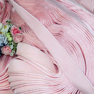 xx 7/8" PLUSH BABY PINK Vintage Swiss Velvet Ribbon Rose Petal Millinery Hat Flower Cocarde Ribbonwork 1920s Flapper Applique Metal Antique