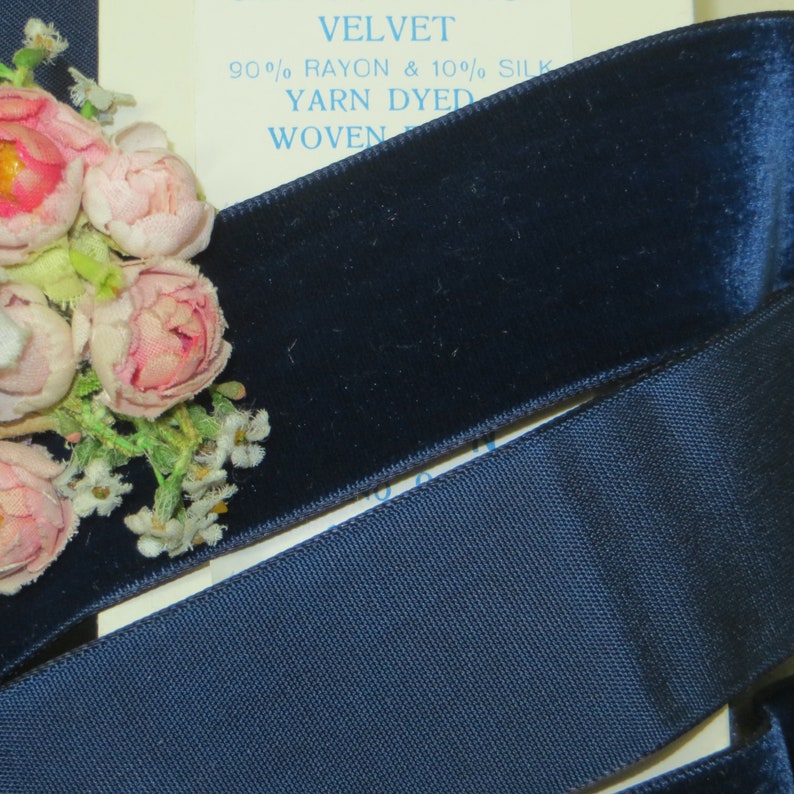 1y 1940s NAVY SILK BLUE 1.5 Velvet Ribbon Taffeta Back French Trim Millinery Hat flower Vestment 1920s Flapper Art Deco Antique Ribbonwork