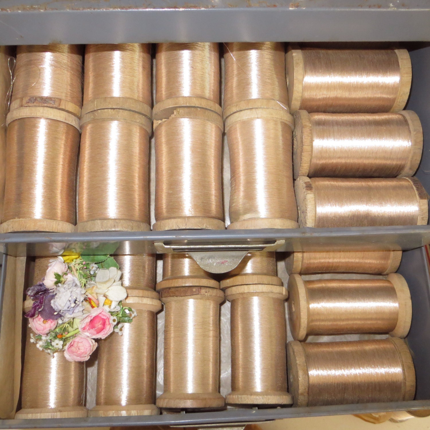 Lrg FRENCH METAL CHAMPAGNE Color Spool Silver Gold Thread Bobbin ...