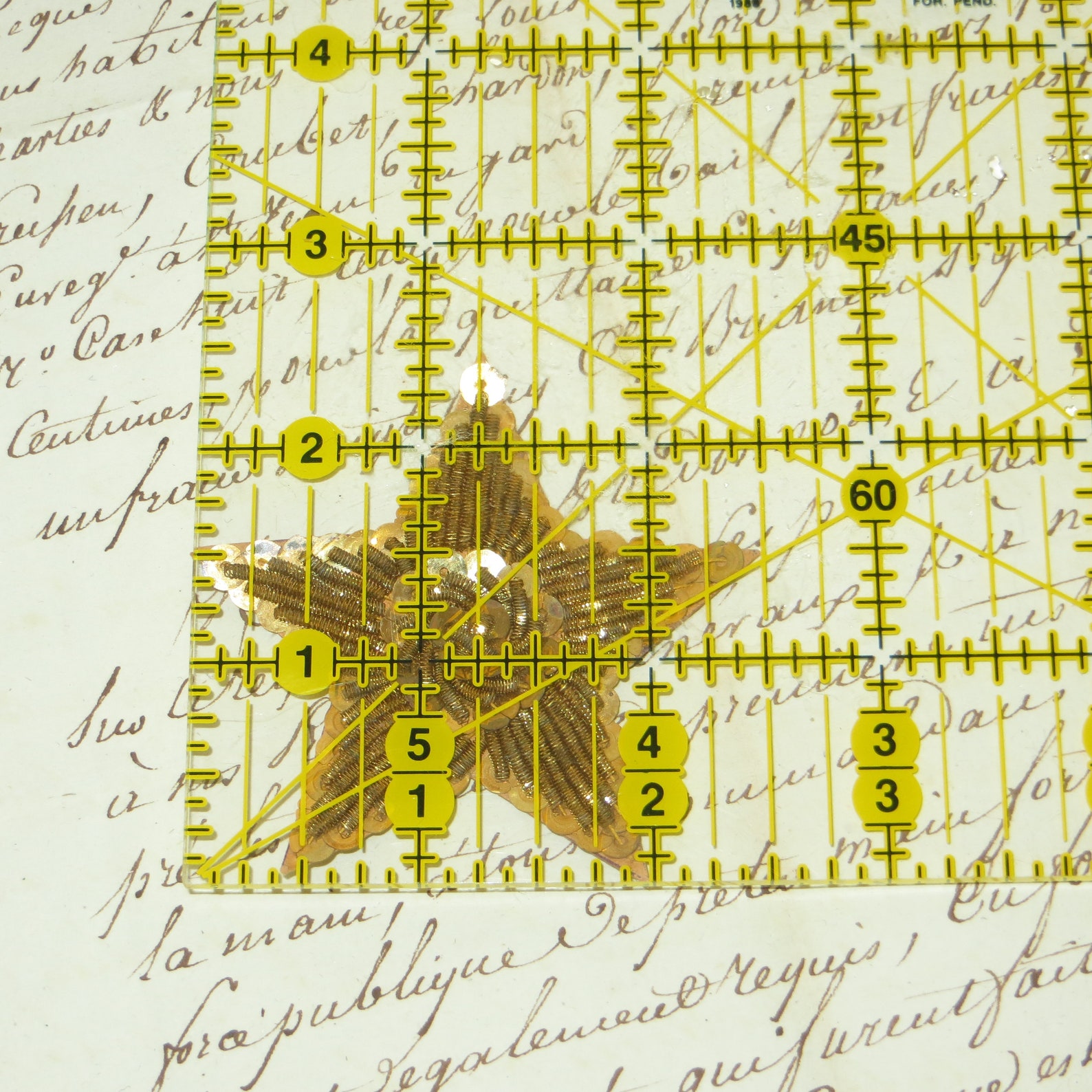 1 FRENCH GOLD BULLION Star Applique Antique Metal Metallic Thread Trim
