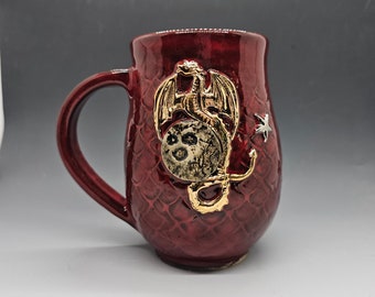 22oz Dragon tankard.  Gold & silver luster.  Blood red glaze.