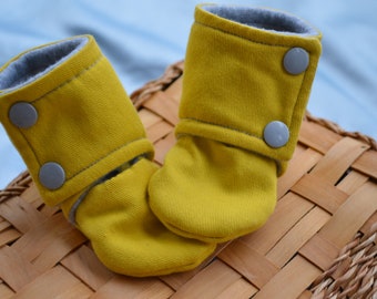Baby Booties Stay On Mustard Yellow Twill Kam Snaps, Fleece booties Goldenrod Custom