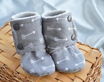 Stay On Baby Booties, Arrows Gray on Grey, Stag deer booties