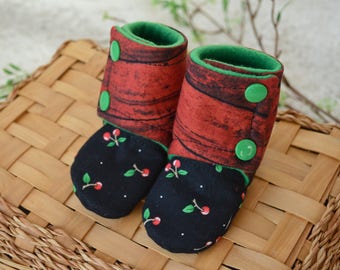 Cherry Baby Booties: Red Barnwood Cotton Fleece Stay-On Booties