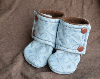 Baby Booties Stay On, Pooh Blue and Brown, spring