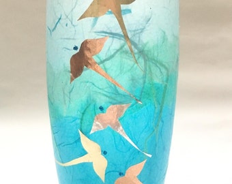 Glass Vase, Birds in Flight, Strawsilk : Christmas, birthday, wedding, anniversary